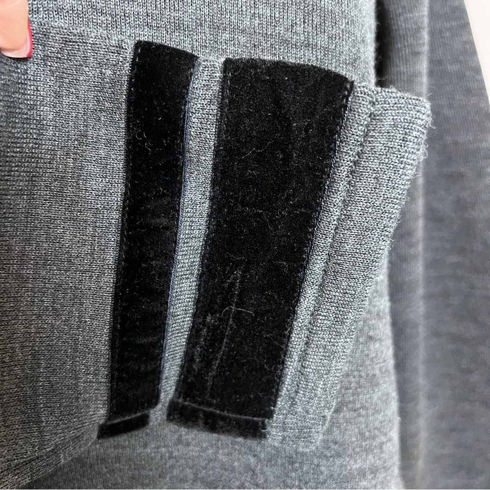 Soft Surroundings Gray Black Long Sleeve Tunic Blouse Top size Small (355) - Picture 5 of 7